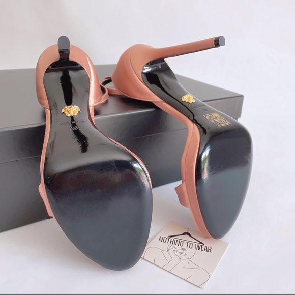 ⭕️ 🆂🅾︎🅻🅳 VERSACE Heels Sandals Satin Beige - Picture 9 of 11